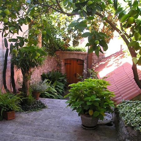 Villa Magnolia 챠브타트 객실 사진