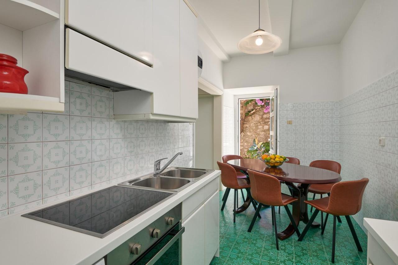 Villa Magnolia 챠브타트 외부 사진