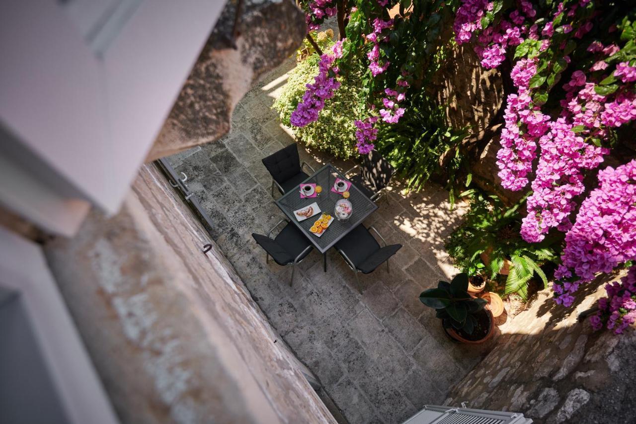 Villa Magnolia 챠브타트 외부 사진