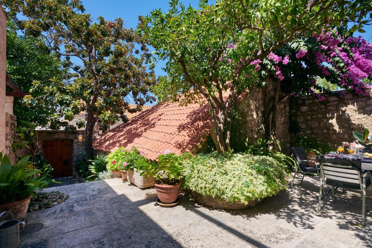 Villa Magnolia 챠브타트 외부 사진